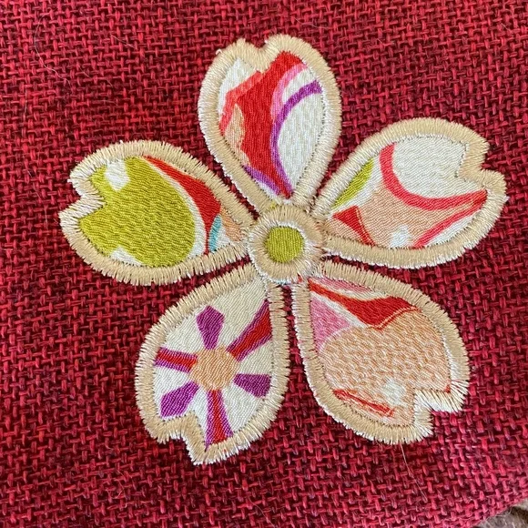 PRICE DROP! NWT Boho canvas shoulder bag with floral appliqués - Picture 7 of 16